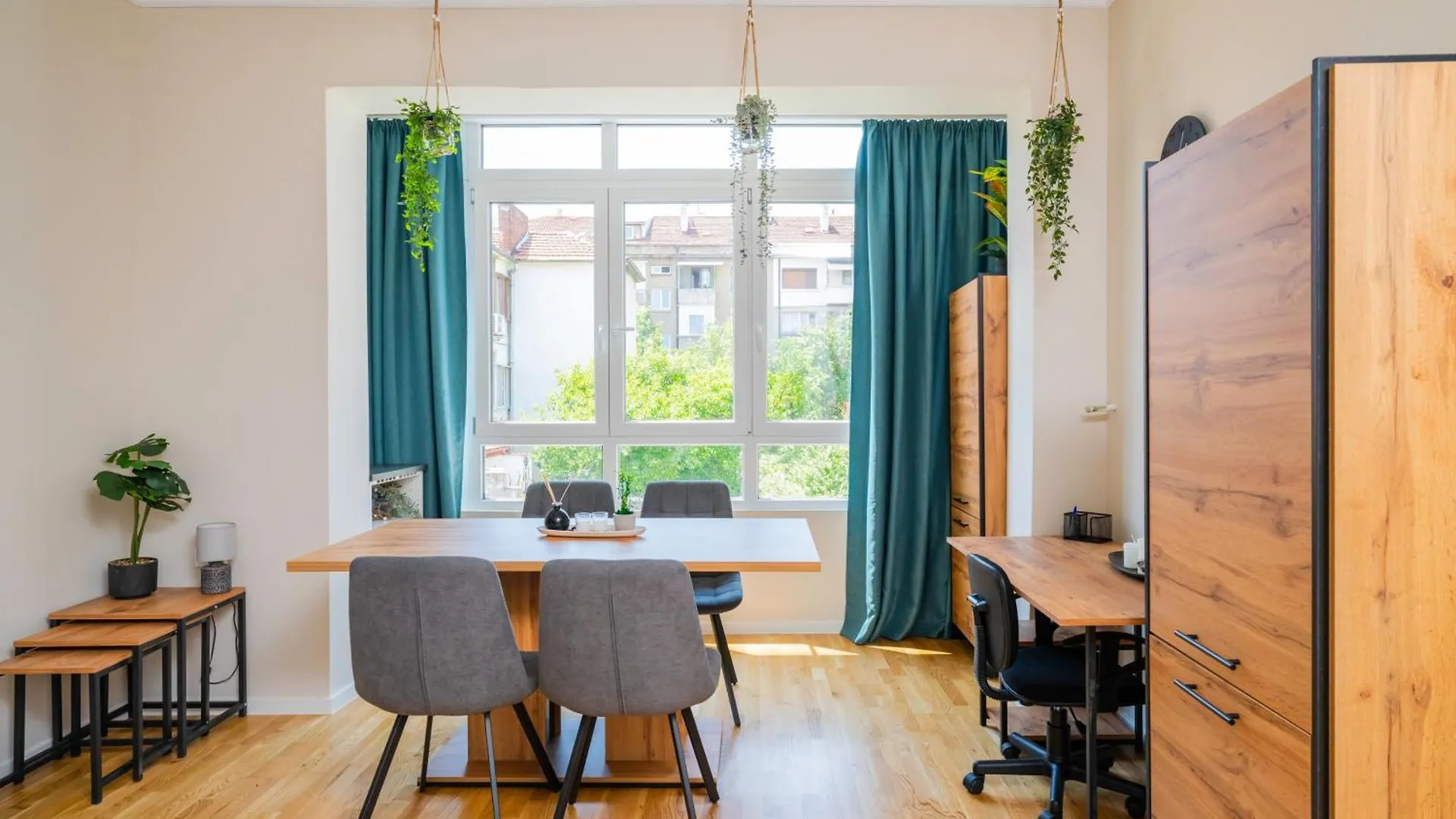 Spacious 2Bd Near Ndk With Workspace Sofia Bulgaria